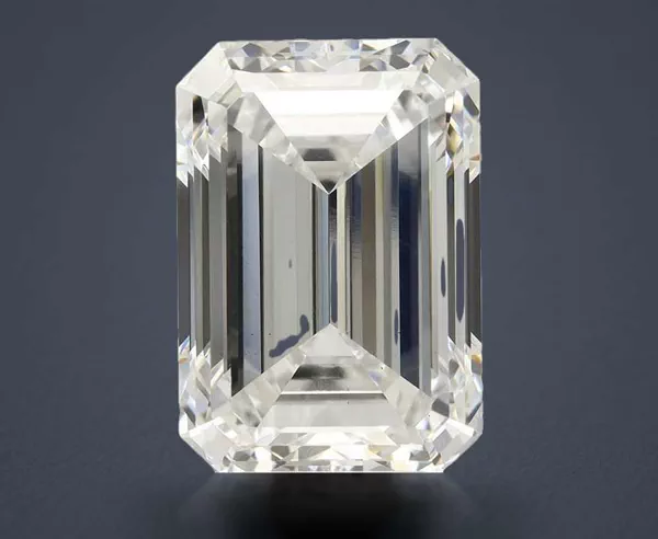 7.02 Carat · F · VS2 Rare Carat Ideal Cut