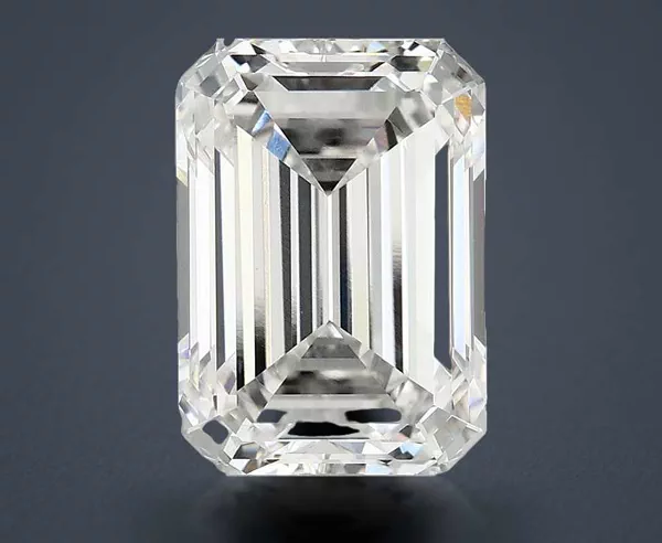 4.84 Carat · F · VVS2 Rare Carat Ideal Cut