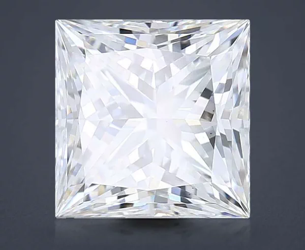2.2 Carat · D · VS2 Rare Carat Ideal Cut