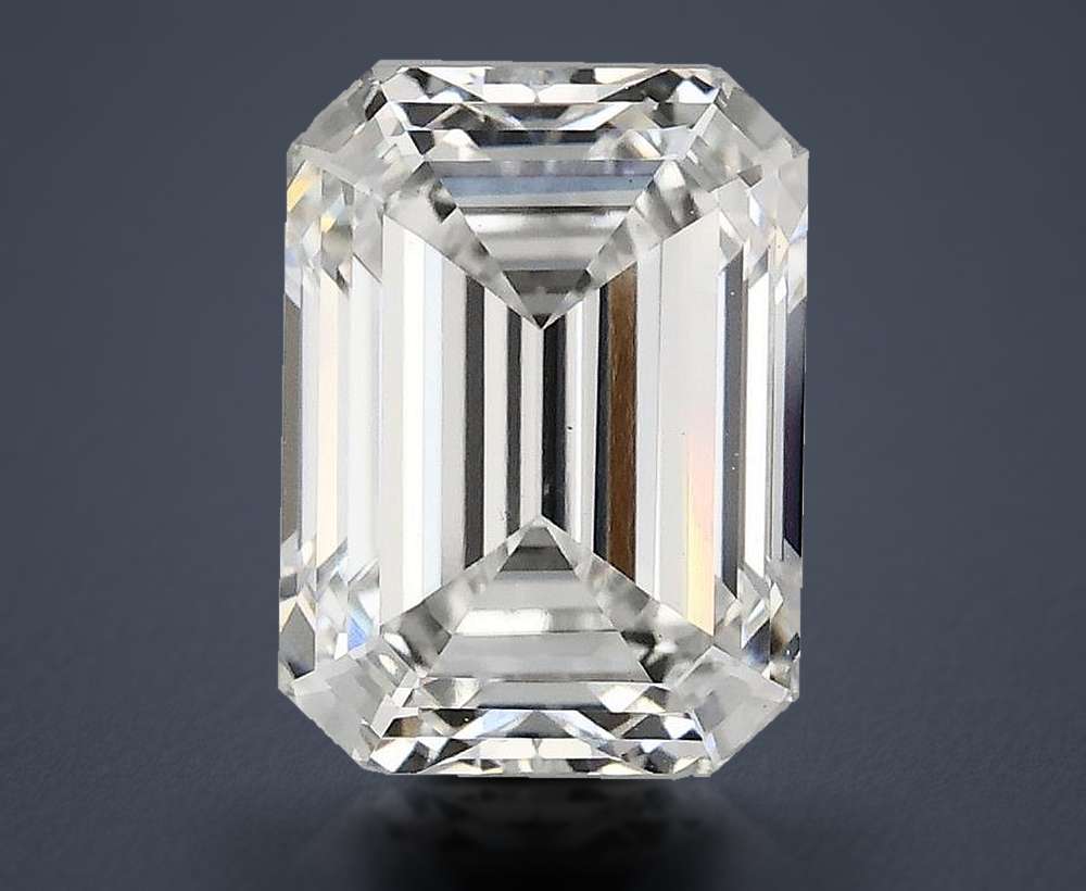 3.31 Carat · E · VS1 Rare Carat Ideal Cut