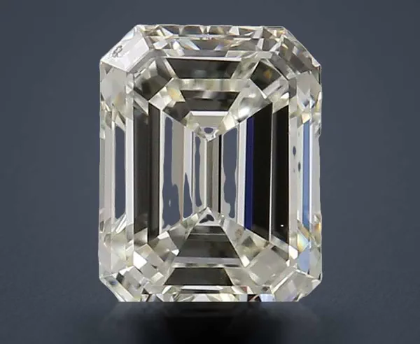 0.7 Carat · J · VVS1 very good Cut