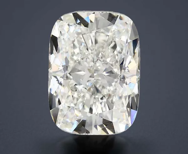 5.33 Carat · F · VVS2 Rare Carat Ideal Cut