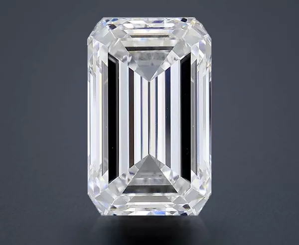 4.34 Carat · E · VVS2 Rare Carat Ideal Cut