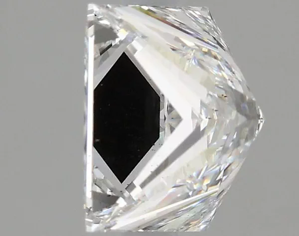 2.81 Carat · E · VS2 Rare Carat Ideal Cut