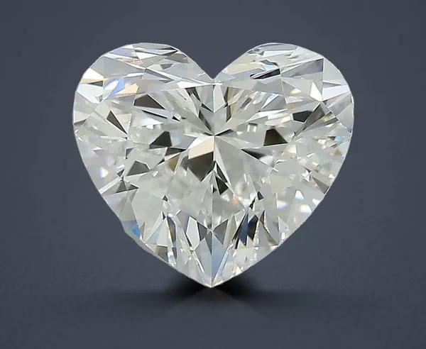 3.07 Carat · F · VVS2 Rare Carat Ideal Cut