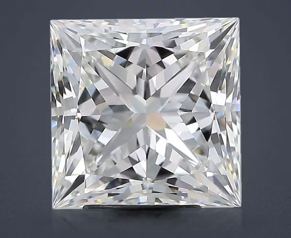 3 Carat · G · VVS2 excellent Cut