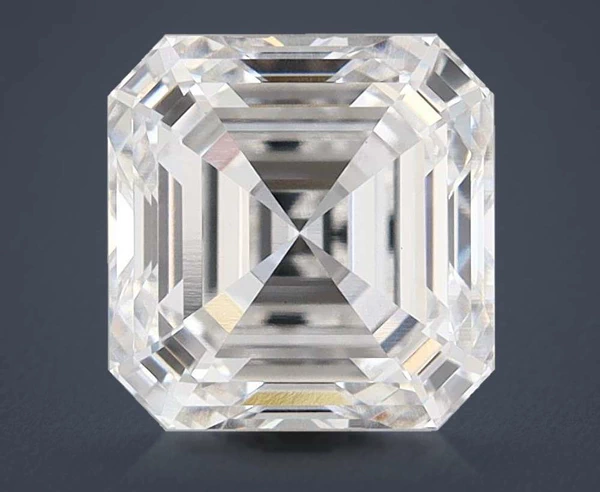 3.05 Carat · E · VS1 Rare Carat Ideal Cut