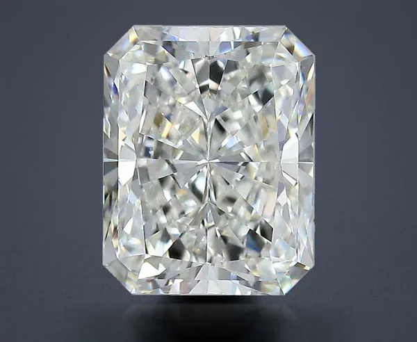 2.69 Carat · I · VS1 Rare Carat Ideal Cut