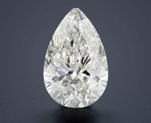 2.8 Carat · F · VVS2 Rare Carat Ideal Cut