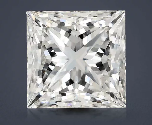 2.86 Carat · F · VVS2 Rare Carat Ideal Cut