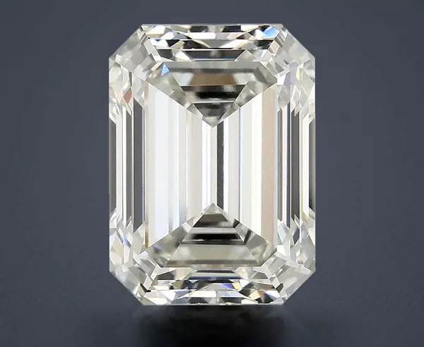 4.02 Carat · G · VVS2 Rare Carat Ideal Cut