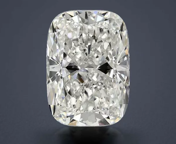 4.88 Carat · G · VVS2 Rare Carat Ideal Cut