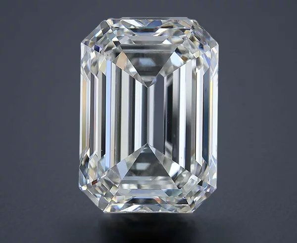 3.02 Carat · G · VS1 Rare Carat Ideal Cut