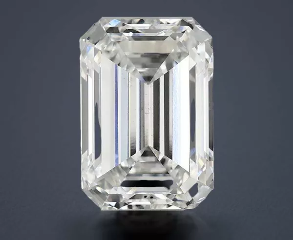 4.89 Carat · E · VS2 Rare Carat Ideal Cut