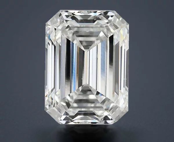 6.89 Carat · F · VS1 Rare Carat Ideal Cut