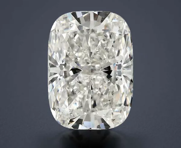 5.01 Carat · G · VVS2 Rare Carat Ideal Cut