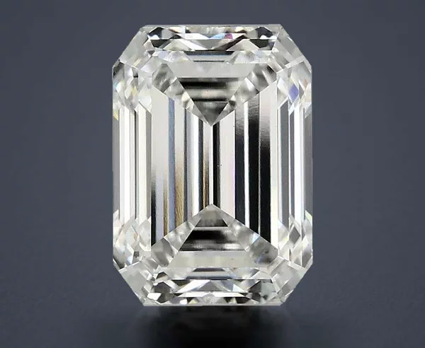 3.47 Carat · E · VS1 Rare Carat Ideal Cut