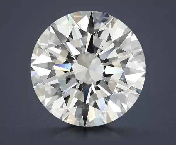 3.91 Carat · G · VS2 Rare Carat Ideal Cut
