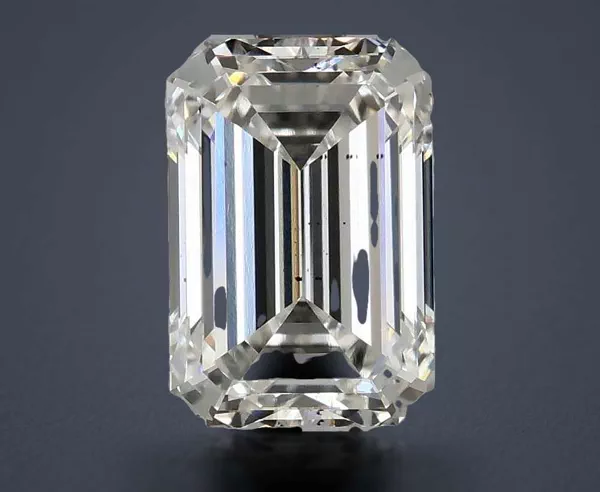 2.17 Carat · F · VS2 Rare Carat Ideal Cut