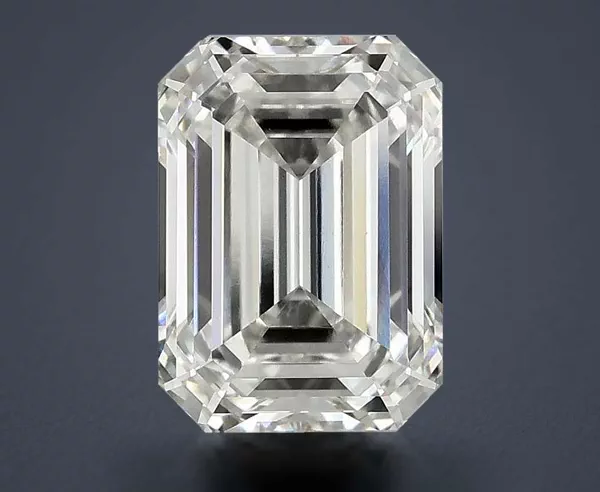 2.99 Carat · G · VS1 Rare Carat Ideal Cut