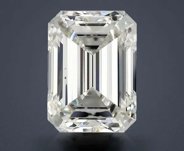 4.03 Carat · G · VVS1 Rare Carat Ideal Cut