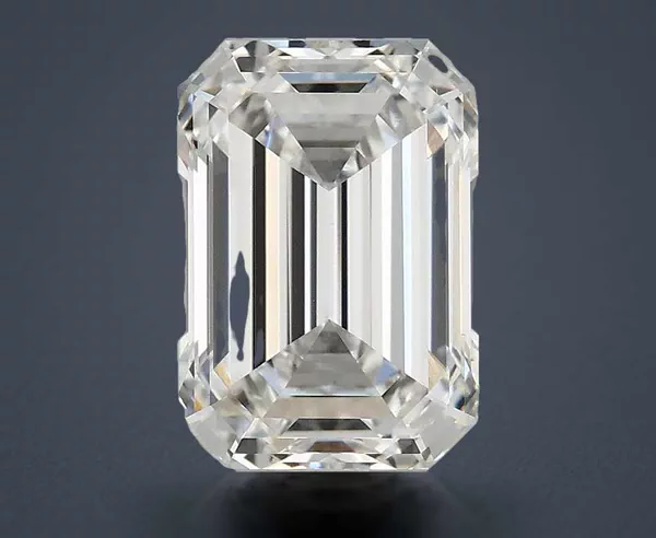 3.47 Carat · F · VS1 Rare Carat Ideal Cut