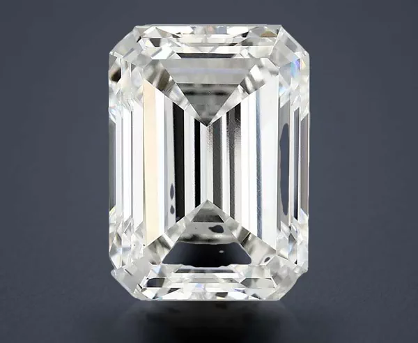 4.92 Carat · F · VS1 Rare Carat Ideal Cut