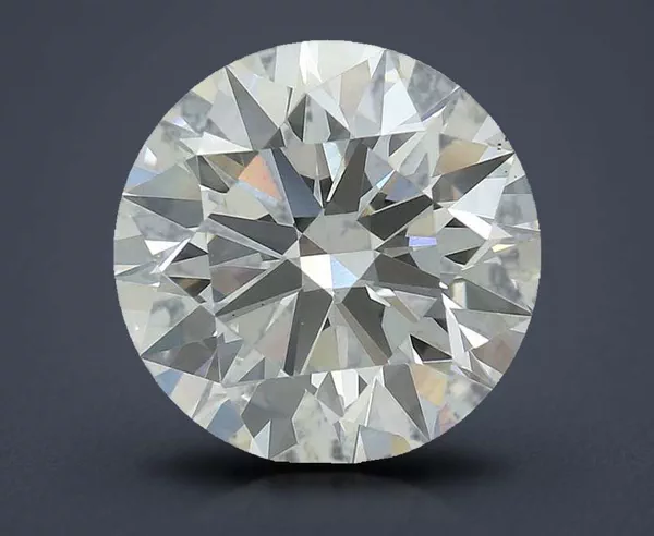 2.47 Carat · G · VS1 Rare Carat Ideal Cut