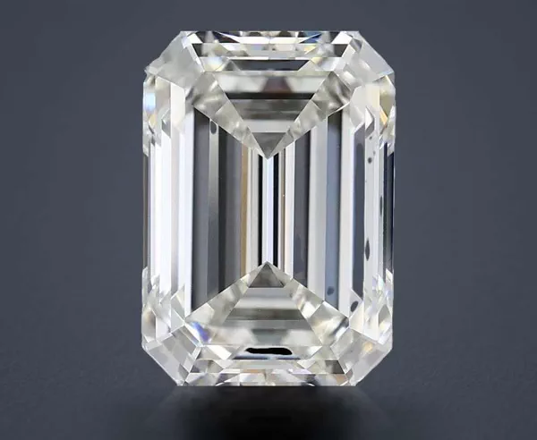 5.28 Carat · G · VS1 Rare Carat Ideal Cut