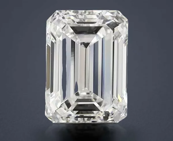 2.65 Carat · F · VS1 Rare Carat Ideal Cut