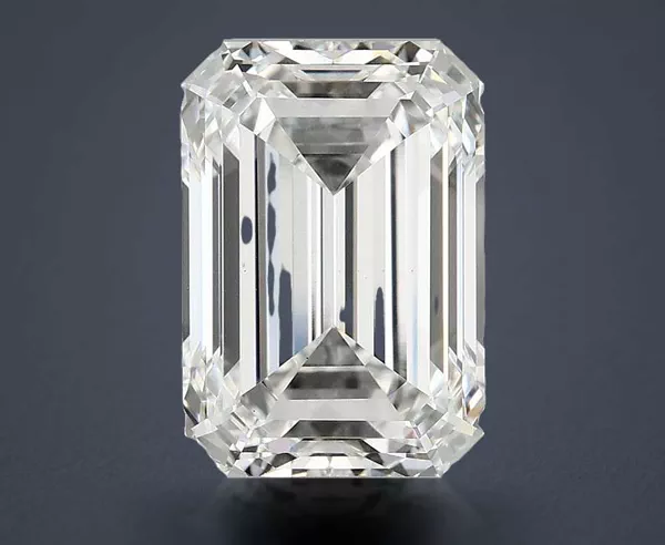 4.9 Carat · E · VS1 Rare Carat Ideal Cut