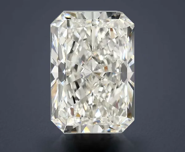 4.9 Carat · G · VVS2 Rare Carat Ideal Cut