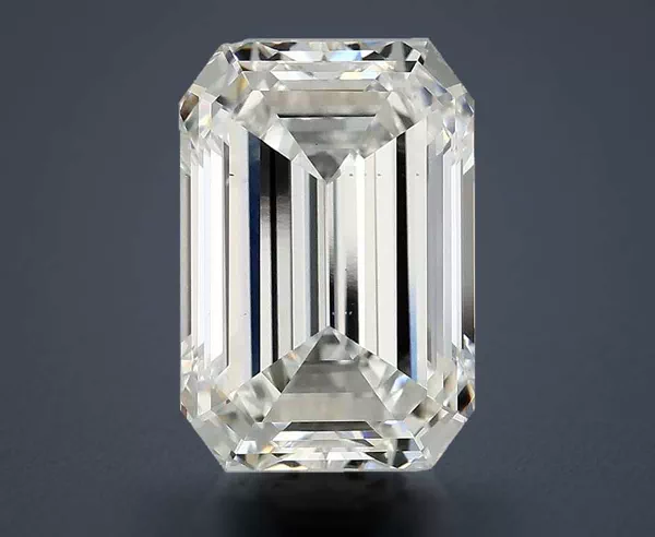 4.31 Carat · F · VS1 Rare Carat Ideal Cut