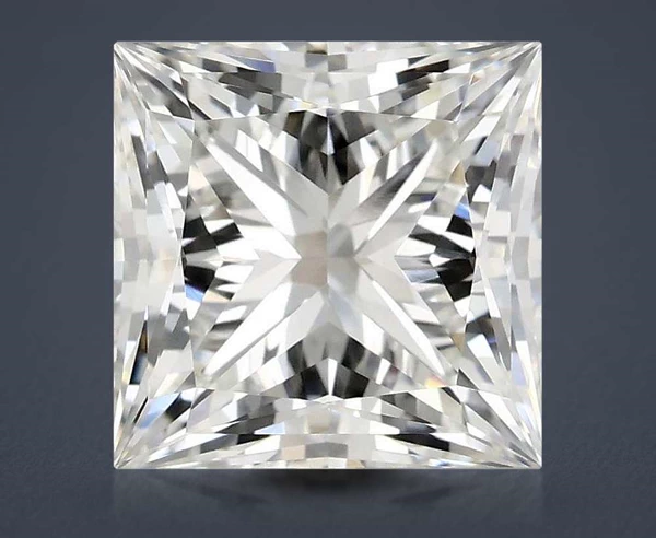 4.12 Carat · G · VVS2 Rare Carat Ideal Cut