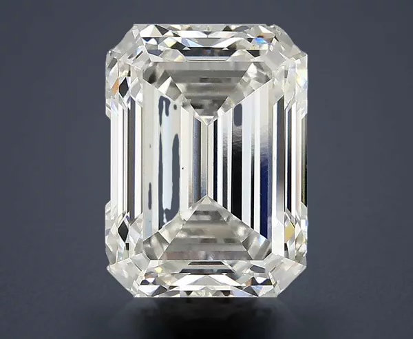 3.32 Carat · F · VS1 Rare Carat Ideal Cut