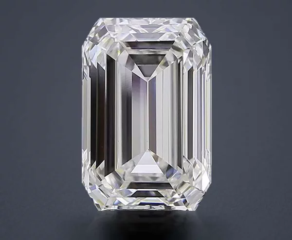4.52 Carat · F · VVS2 Rare Carat Ideal Cut
