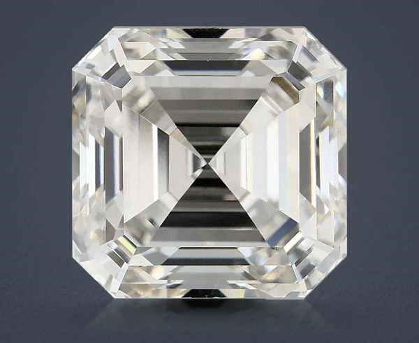 4.04 Carat · G · VVS2 Rare Carat Ideal Cut