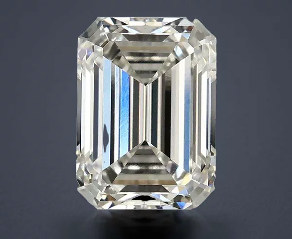 2.56 Carat · G · VVS2 Rare Carat Ideal Cut