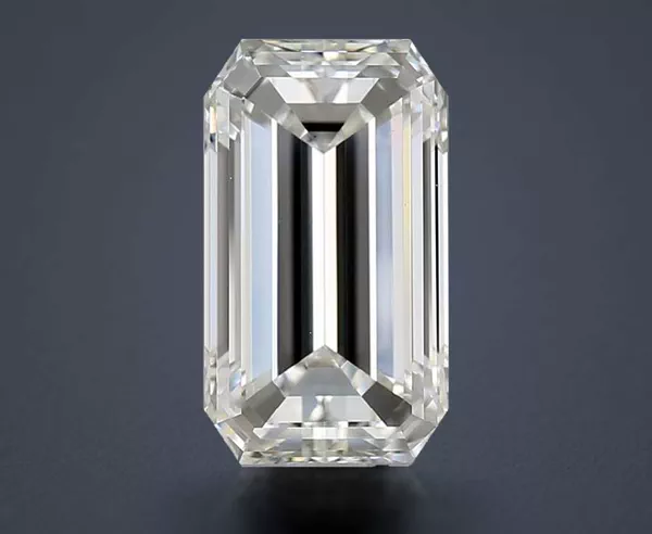 2.8 Carat · H · VS2 Rare Carat Ideal Cut