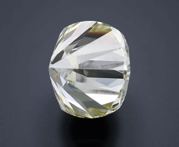 1.54 Carat · K · VS1 Rare Carat Ideal Cut