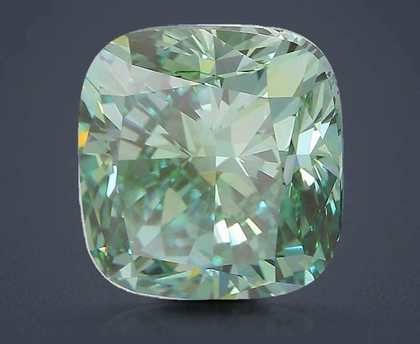 7 Carat · Green · Fancy Vivid · VS1