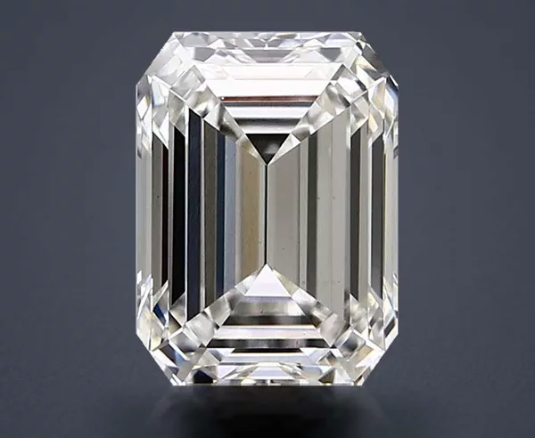 3.53 Carat · G · VS1 Rare Carat Ideal Cut