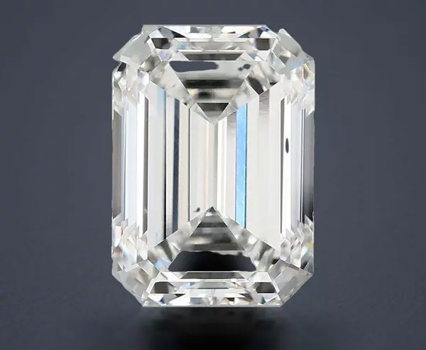 4.22 Carat · E · VVS2 Rare Carat Ideal Cut
