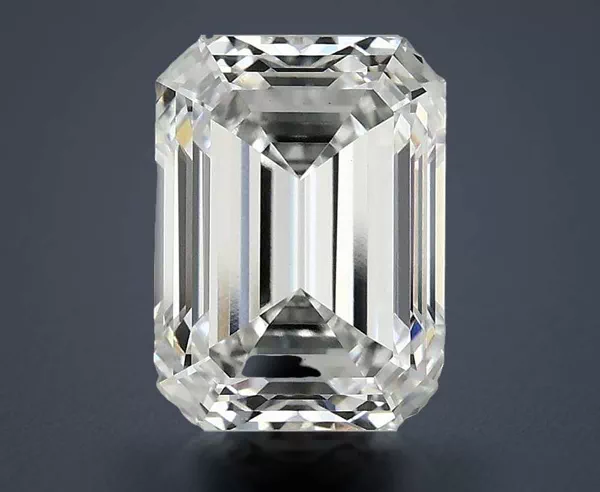 3.43 Carat · F · VS1 Rare Carat Ideal Cut