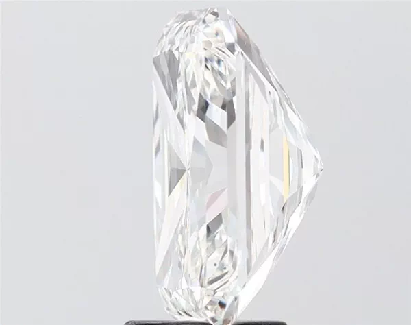 4.68 Carat · F · VS2 Rare Carat Ideal Cut