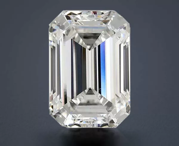 4.69 Carat · E · VVS2 Rare Carat Ideal Cut