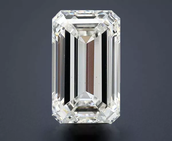 6.35 Carat · F · VS2 Rare Carat Ideal Cut