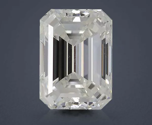 4.01 Carat · J · VS1 Rare Carat Ideal Cut