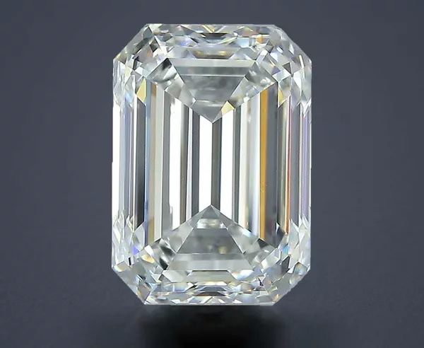 5.02 Carat · I · VS1 Rare Carat Ideal Cut
