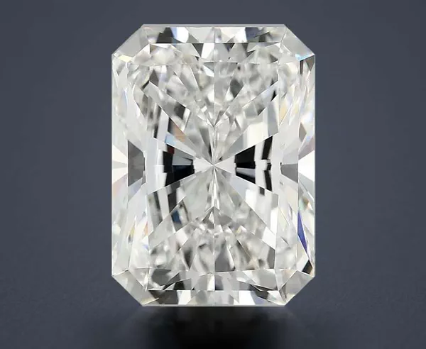 4.74 Carat · E · VVS2 Rare Carat Ideal Cut